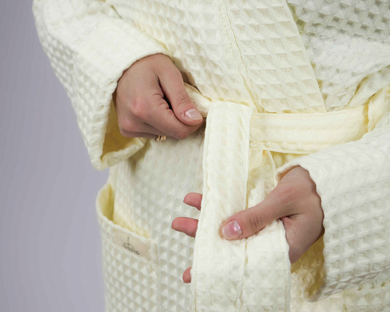 Халат женский Чистопар р. L-XL (48-50), цвет ваниль